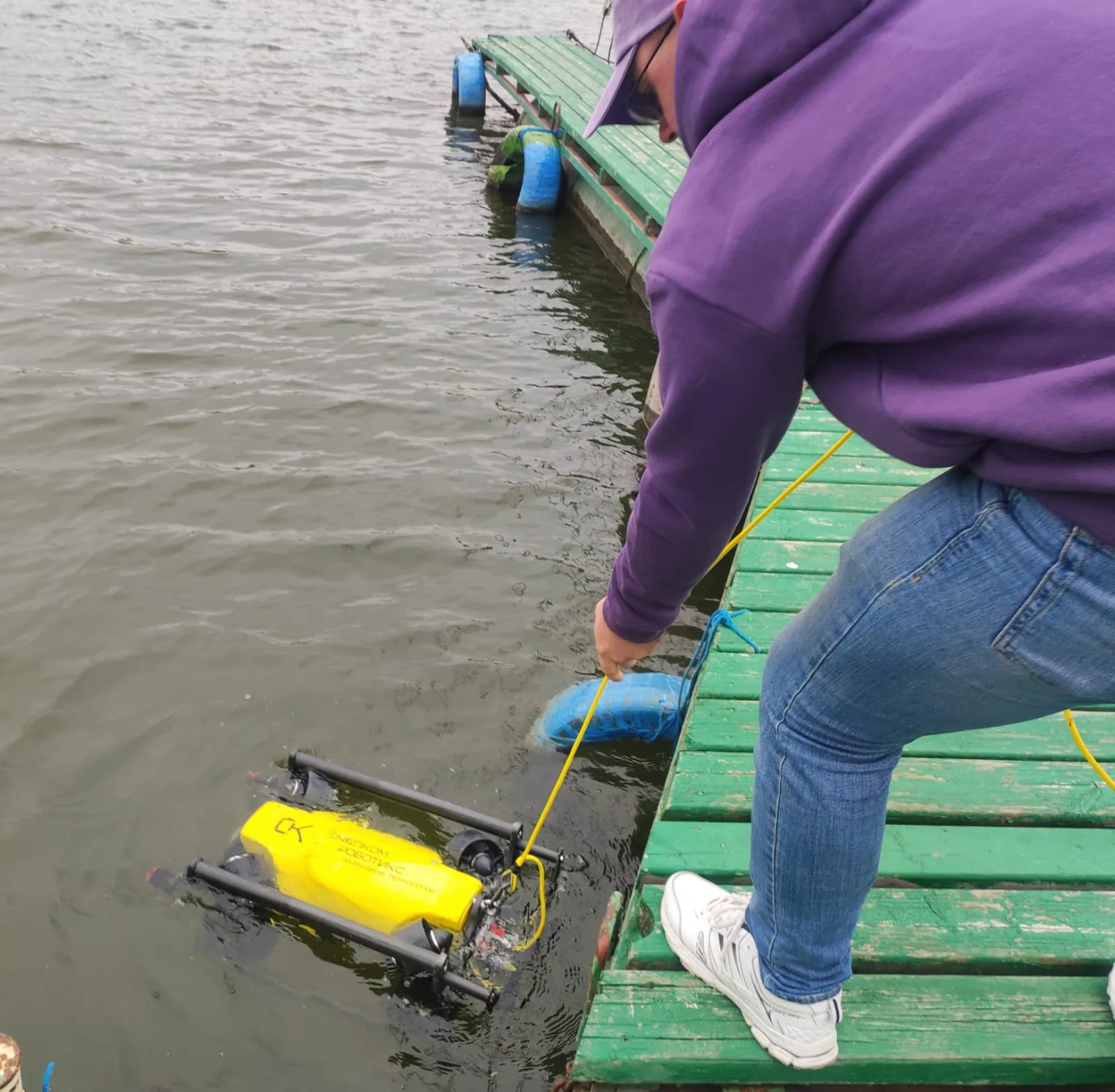 Спуск аппарата на воду одним оператором
